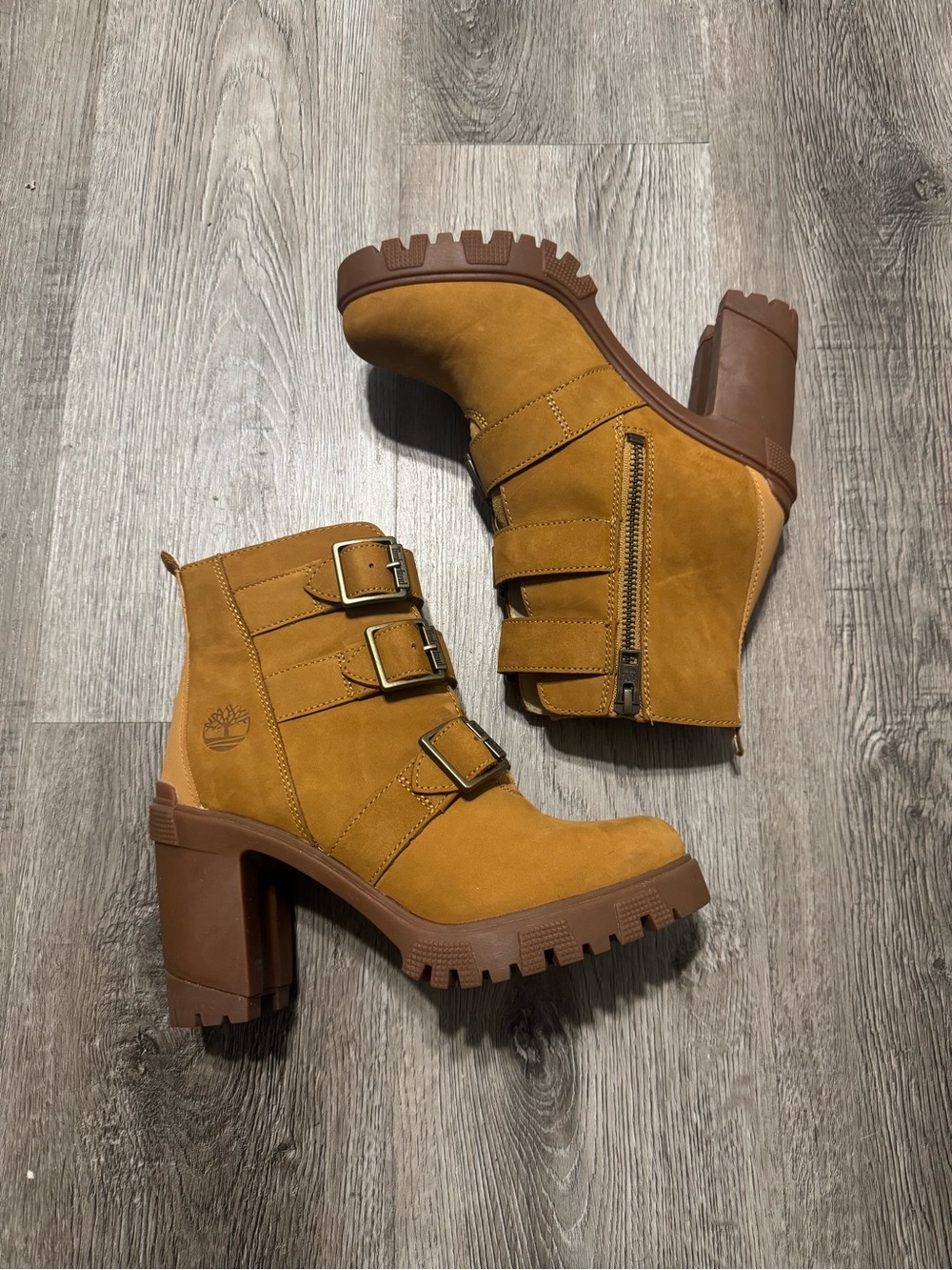 Timberland Women's Tillston Wheat Nubuck Heeled Boots 6.5 Leather Suede